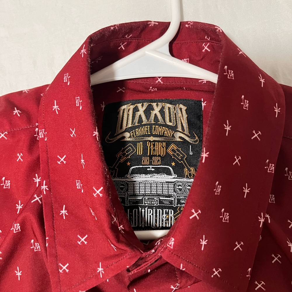 Dixxon Flannel T button down t shirt